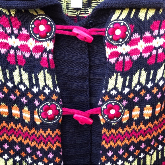 Savannah Girls Multicolored Sweater with Toggle Buttons Size 4T - Picture 6 of 8